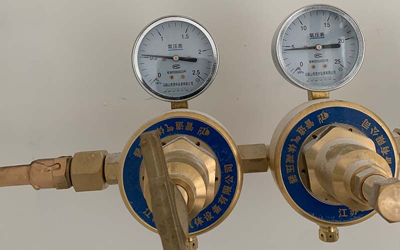 医用气体系统多级减压流程与终端压力控制规范-四川氧安科技 医用气体系统多级减压流程与终端压力控制规范-四川氧安科技